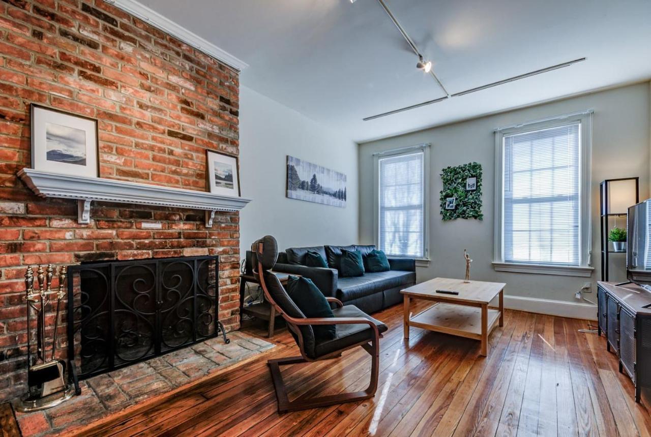 3Br Colonial House With Parking By Cozysuites Alexandria Bagian luar foto